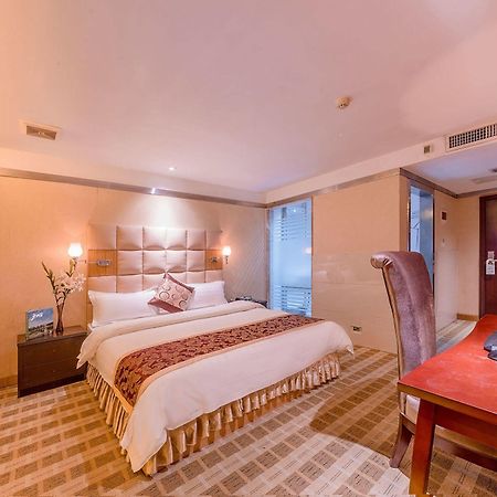 Airport Liwan Hotel Гуанджоу Екстериор снимка