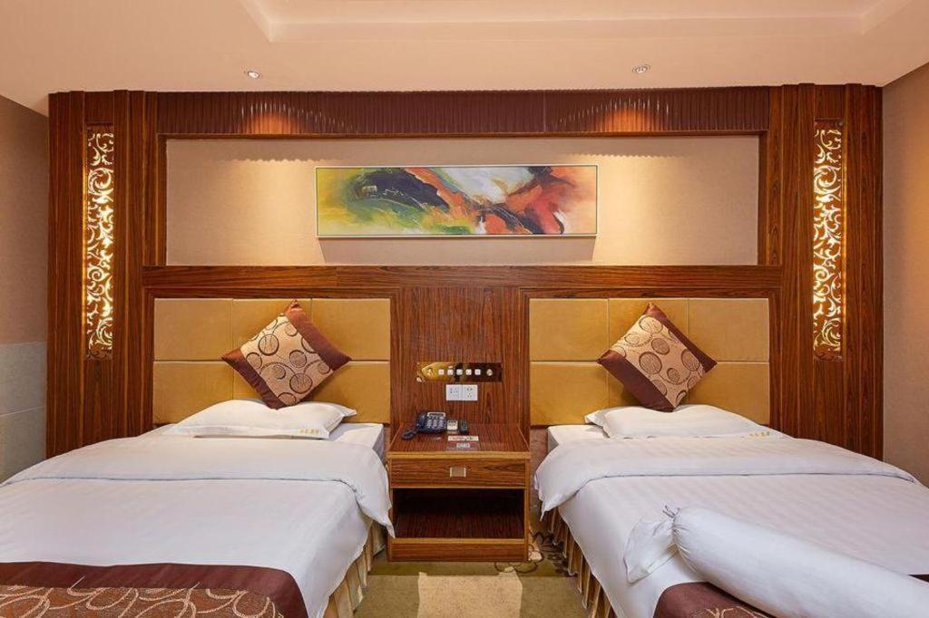 Airport Liwan Hotel Гуанджоу Екстериор снимка