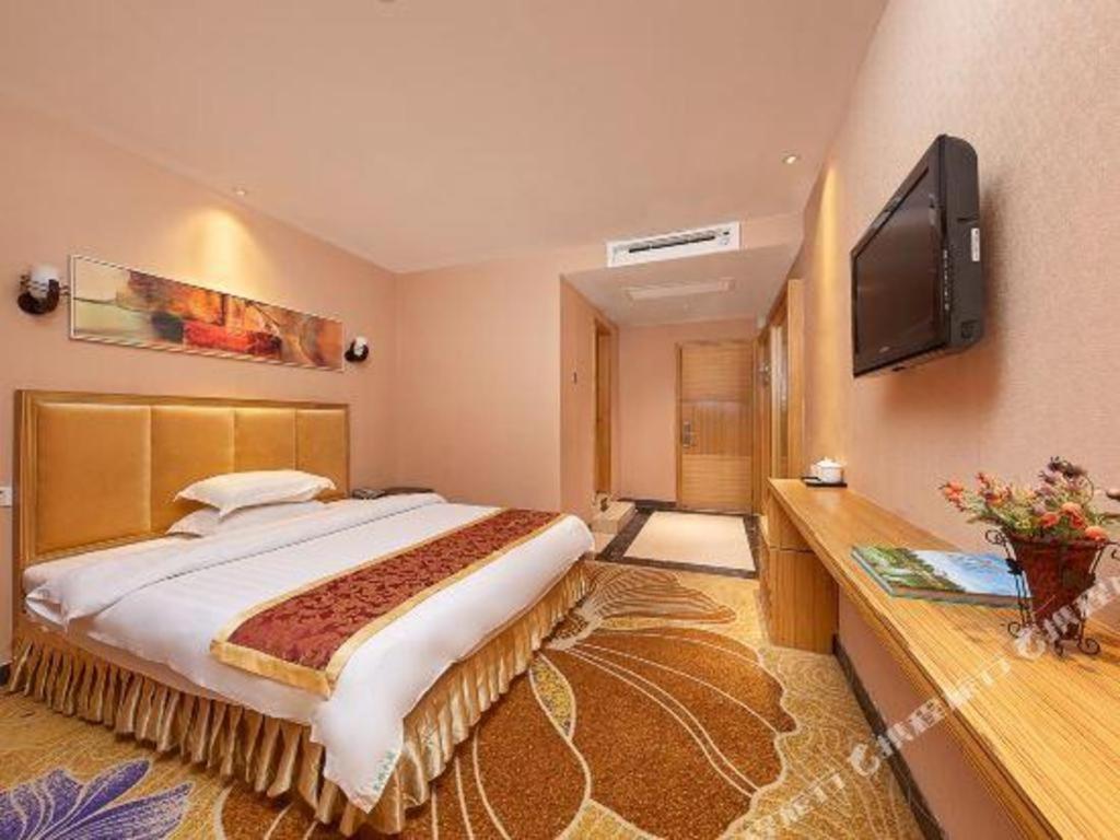 Airport Liwan Hotel Гуанджоу Екстериор снимка