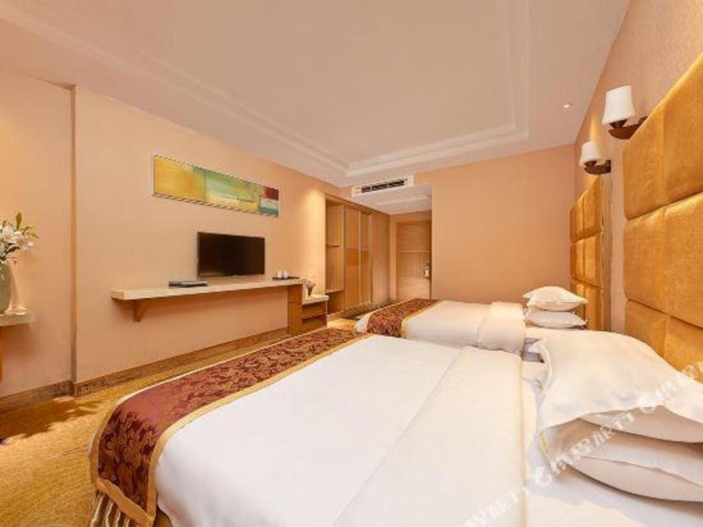 Airport Liwan Hotel Гуанджоу Екстериор снимка
