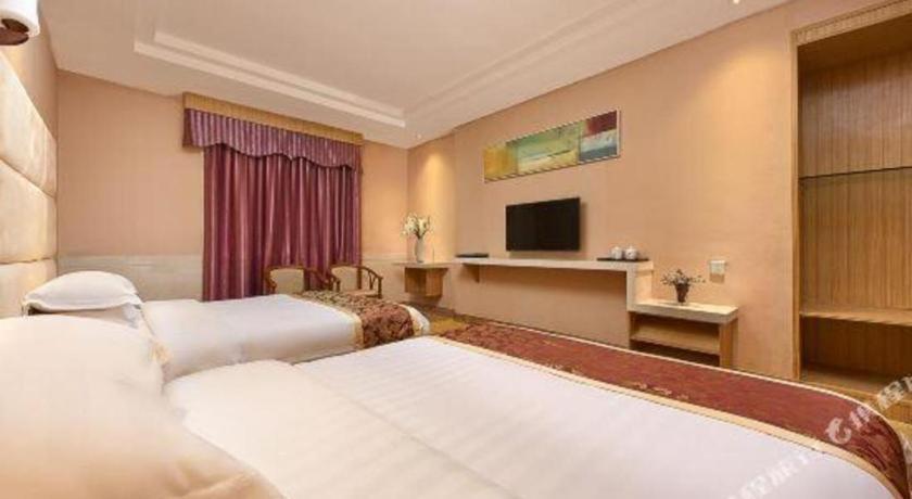Airport Liwan Hotel Гуанджоу Екстериор снимка