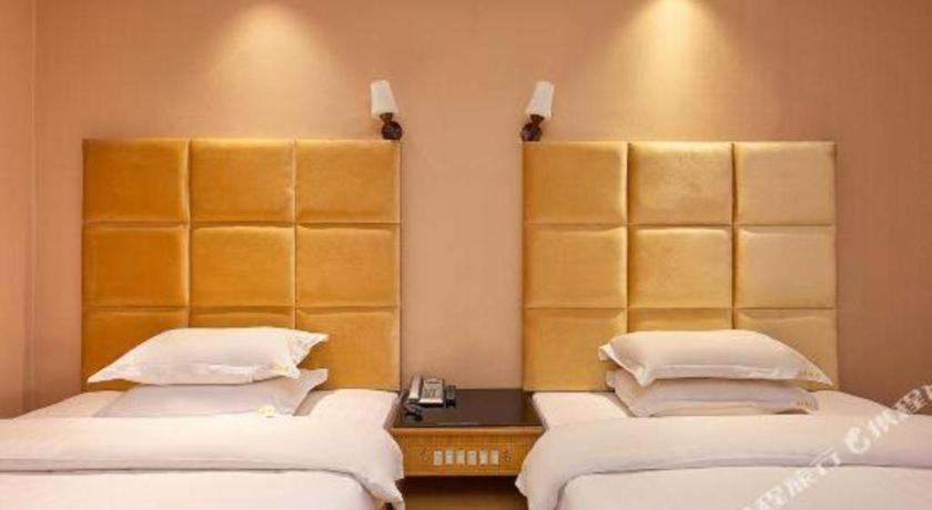 Airport Liwan Hotel Гуанджоу Екстериор снимка