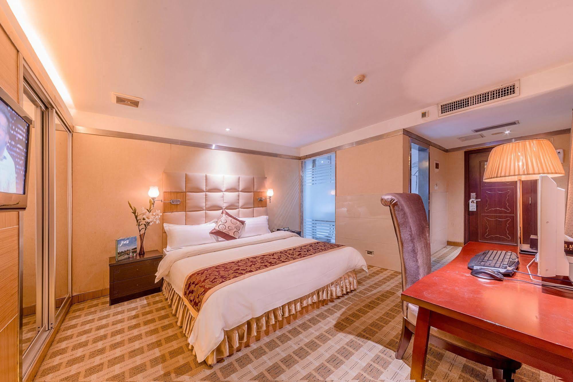 Airport Liwan Hotel Гуанджоу Екстериор снимка